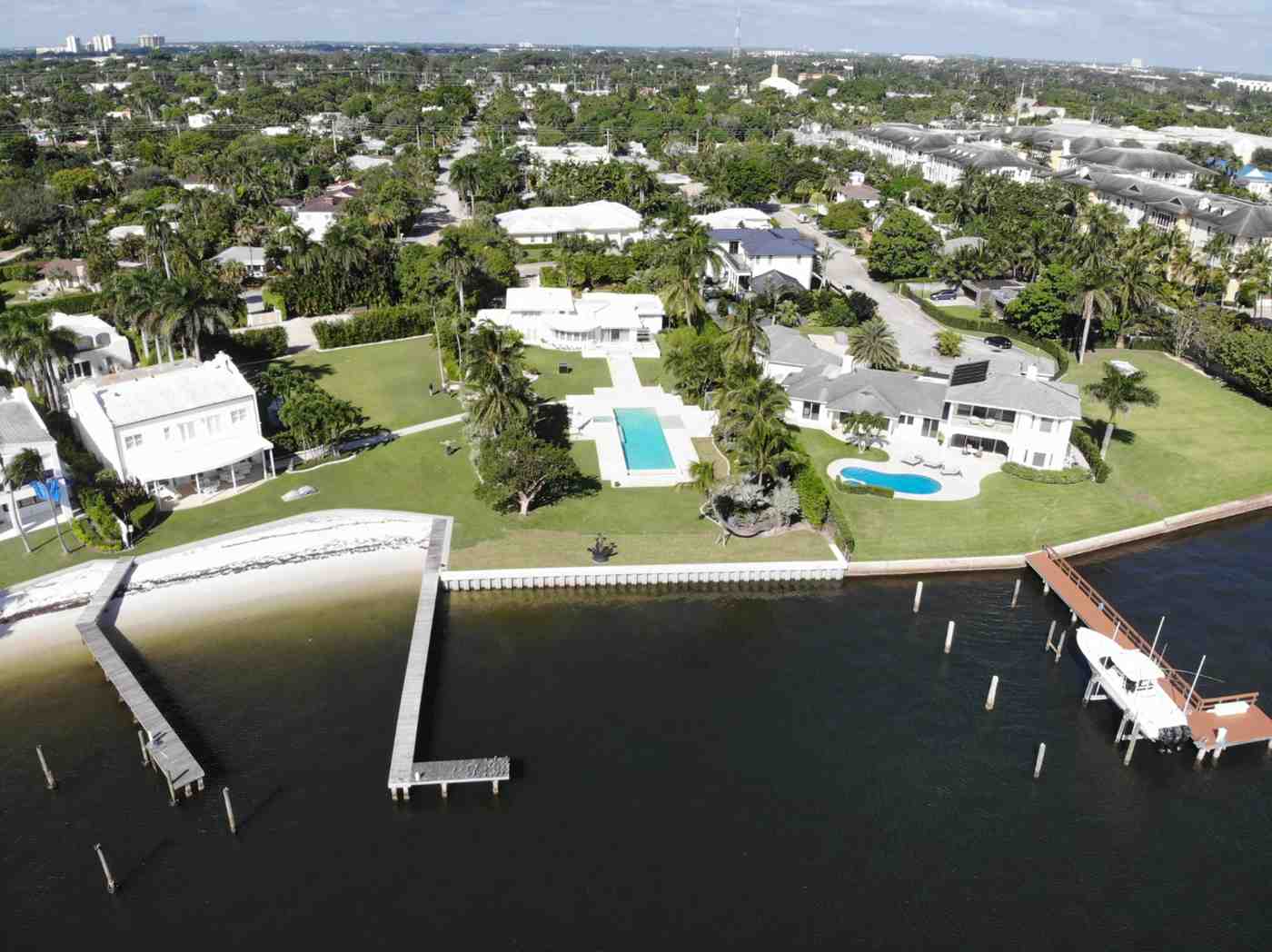 Coast Seawall Dock and Boatlifts | Projects 2